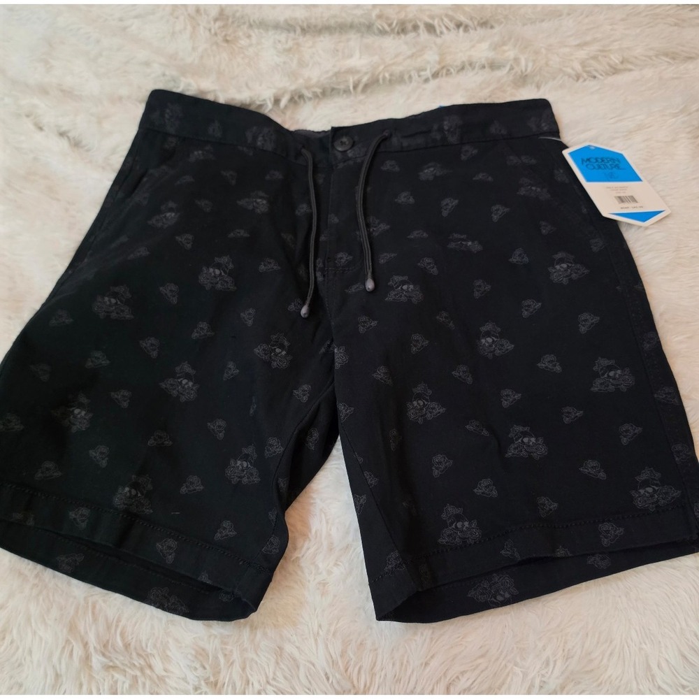 Modern Culture Men's Flat Front Chino Shorts Size 32 - Black Skulls & Roses NWT